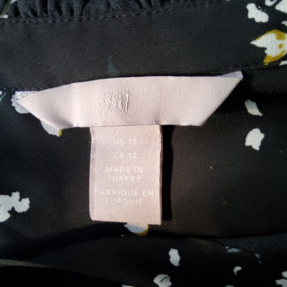 H&M Black Floral Print Blouse - Picture 10 of 12
